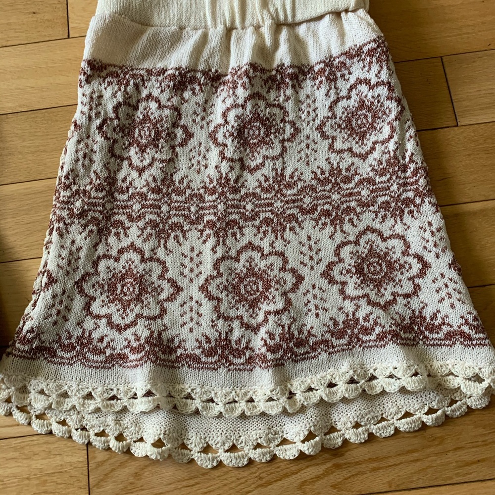 Childs skirt, hand maid. SOLD